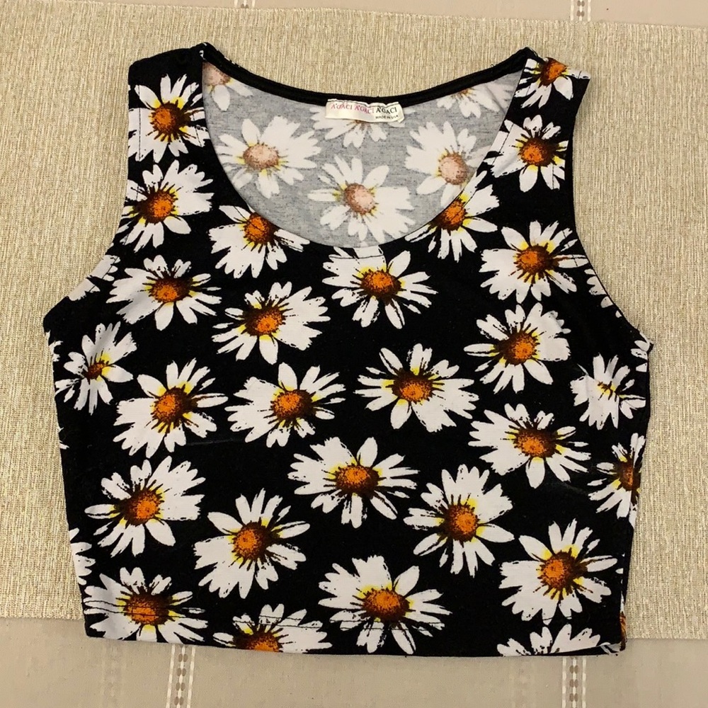 🌻 CROP TOP 🌻